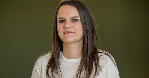 Dok mi je muž bio na putu, svekar mi je dolazio u krevet! Kada sam videla da mi go prilazi, skamenila sam se