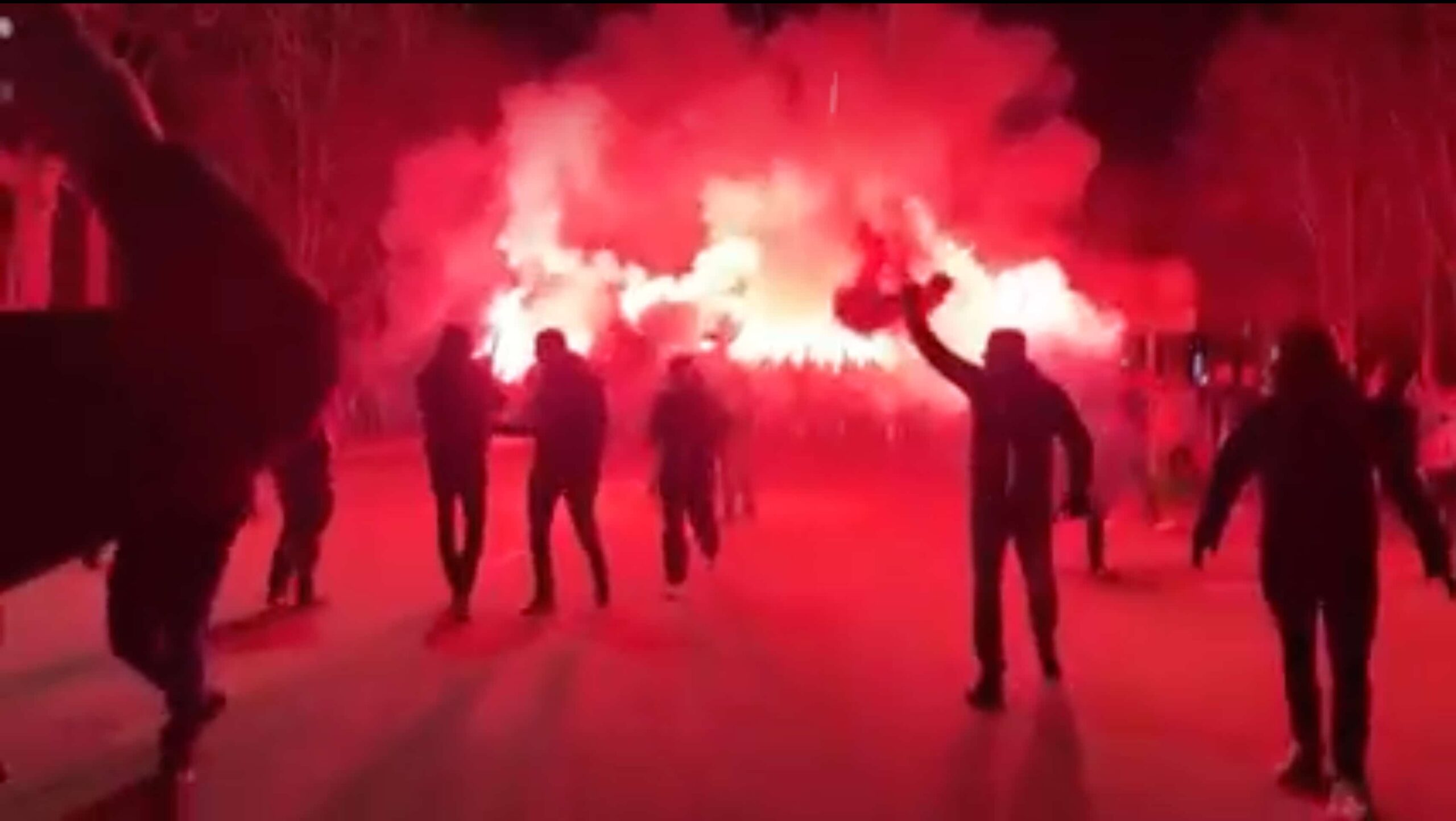 Ovo niko nije očekivao: Pogledajte šta su navijači BiH uradili u centru Beča! (VIDEO)