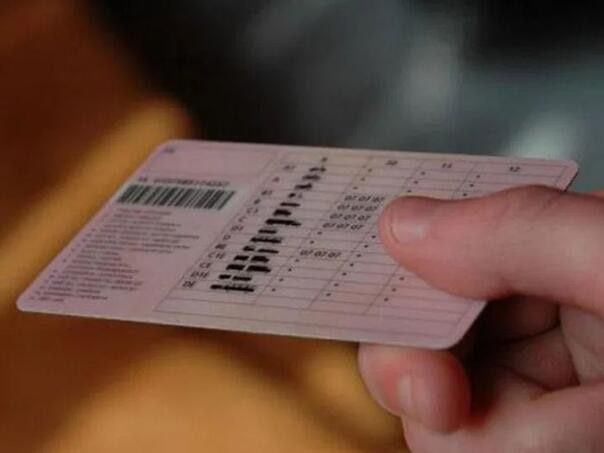 Prijavio da je “izgubio” vozačku dozvolu, ali policija otkrila da mu je ranije oduzeta