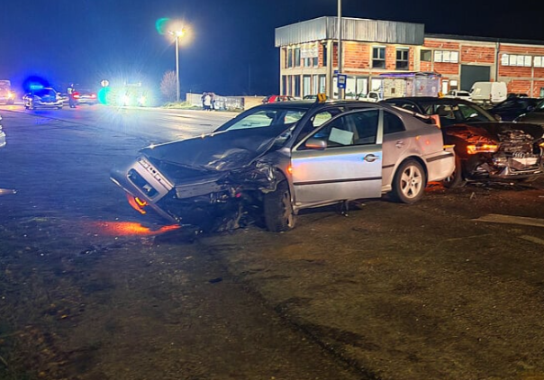 Teška saobraćajna nesreća kod Prijedora: Šest osoba povrijeđeno u sudaru tri vozila