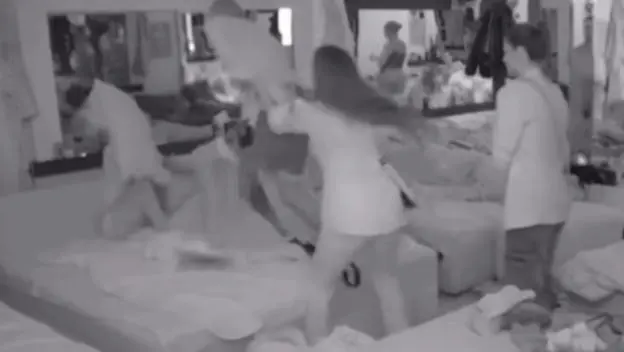 Lepi Mića nasrnuo na Uroša – haos u Eliti, vrištanje, pretnje i juriš ka tuči: kuća u šoku!