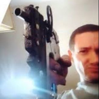 Muškarac od heftarice napravio oružje, osuđen na zatvorsku kaznu