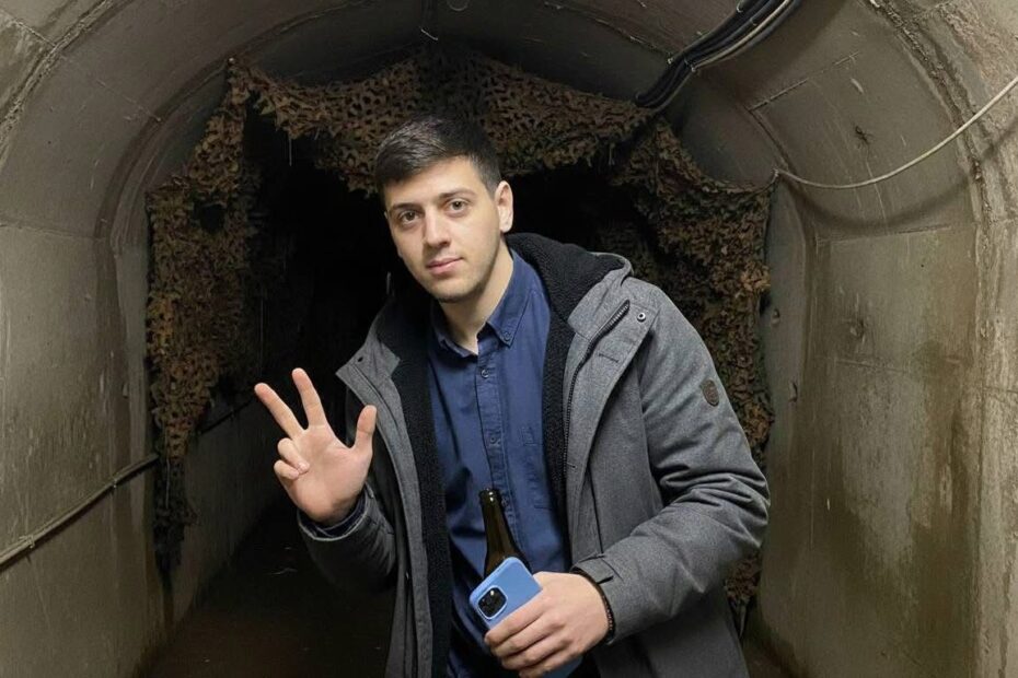 Provokativna fotografija ispred Tunela spasa izazvala oštre reakcije u javnosti