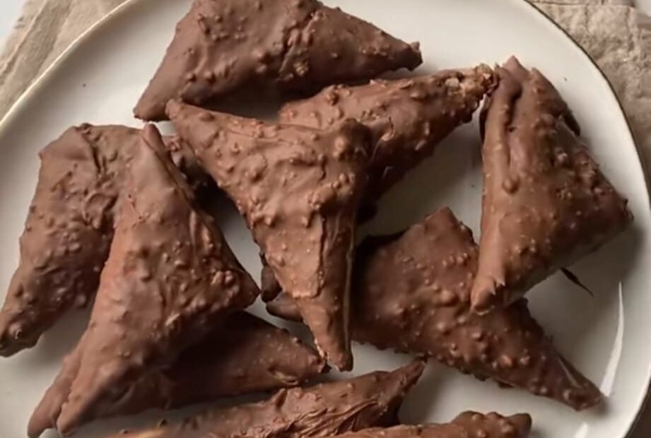 Trokutaste slastice s lješnjacima i čokoladom- hrskavi zalogaji koji nestaju za tren