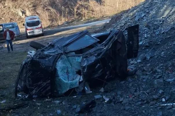 TRAGEDIJA KOD BRUSA: Devojka (21) sletela sa litice visoke 30 metara, stradala na licu mesta