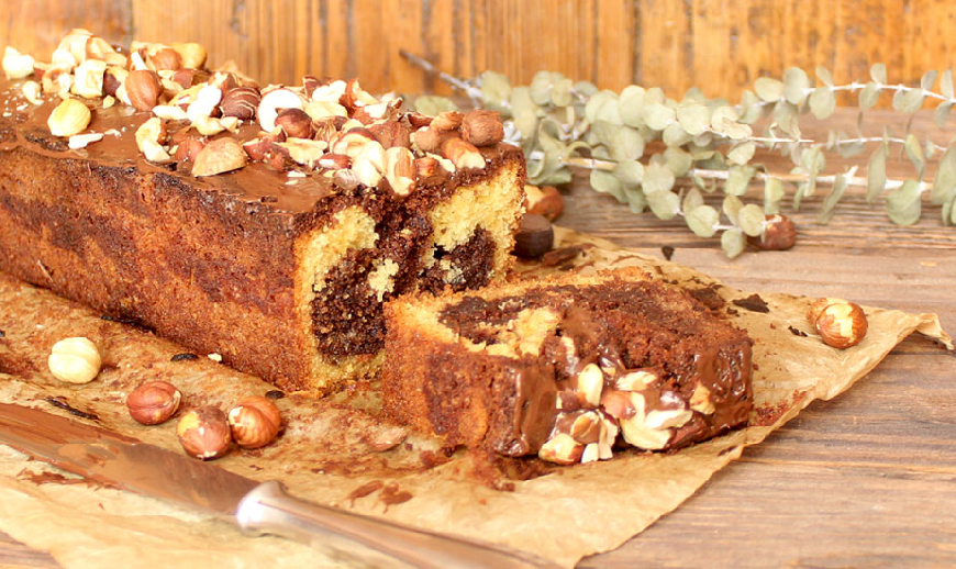 Mekan i sočan kolač s čokoladnim namazom - bez komplikacija