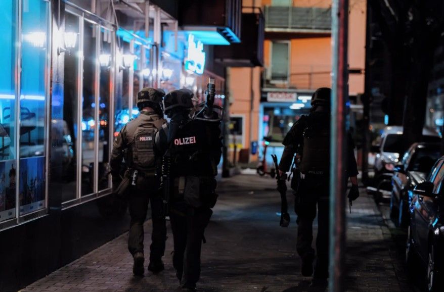 Pao udar na “Balkanski kartel”: Uhapšeni ključni ljudi, zaplijenjeno preko 5 miliona eura i otkrivena mreža pranja novca širom Evrope