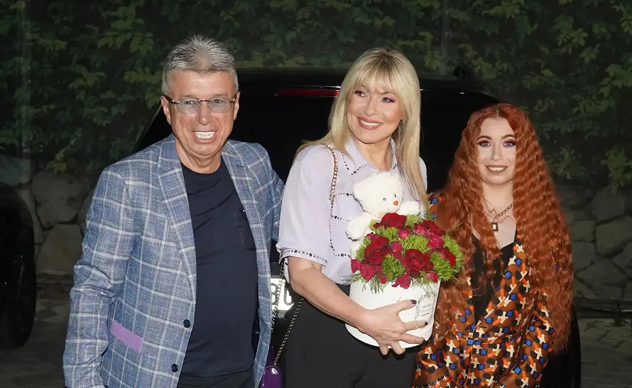 Ima sve, ali bira skroman život: Kći Saše Popovića gradi svoj put daleko od estrade