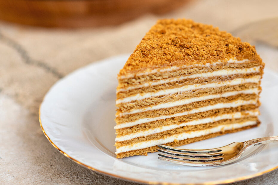 Medovik – kraljica medenih torti