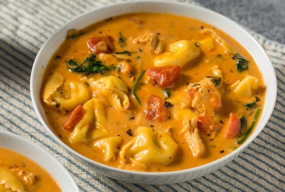 Kremasta juha s tortelinima