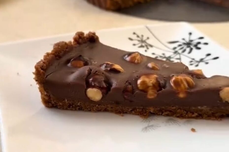 Kolač od lješnjaka bez pečenja - bogata čokoladna poslastica s kremom od lješnjaka