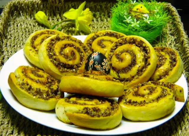 Medene ružice s čokoladom i lješnjacima