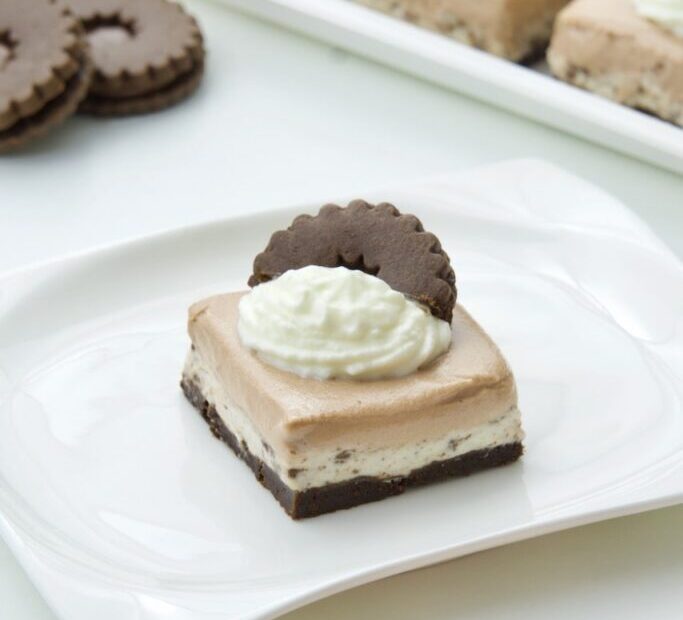 Cheesecake bez pečenja s keksima i čoko namazom