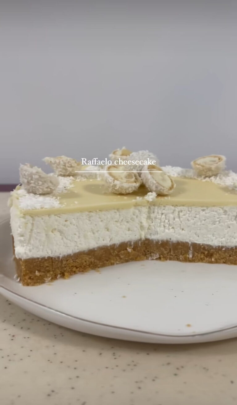 Kokos torta bez pečenja sa bijelim ganašom