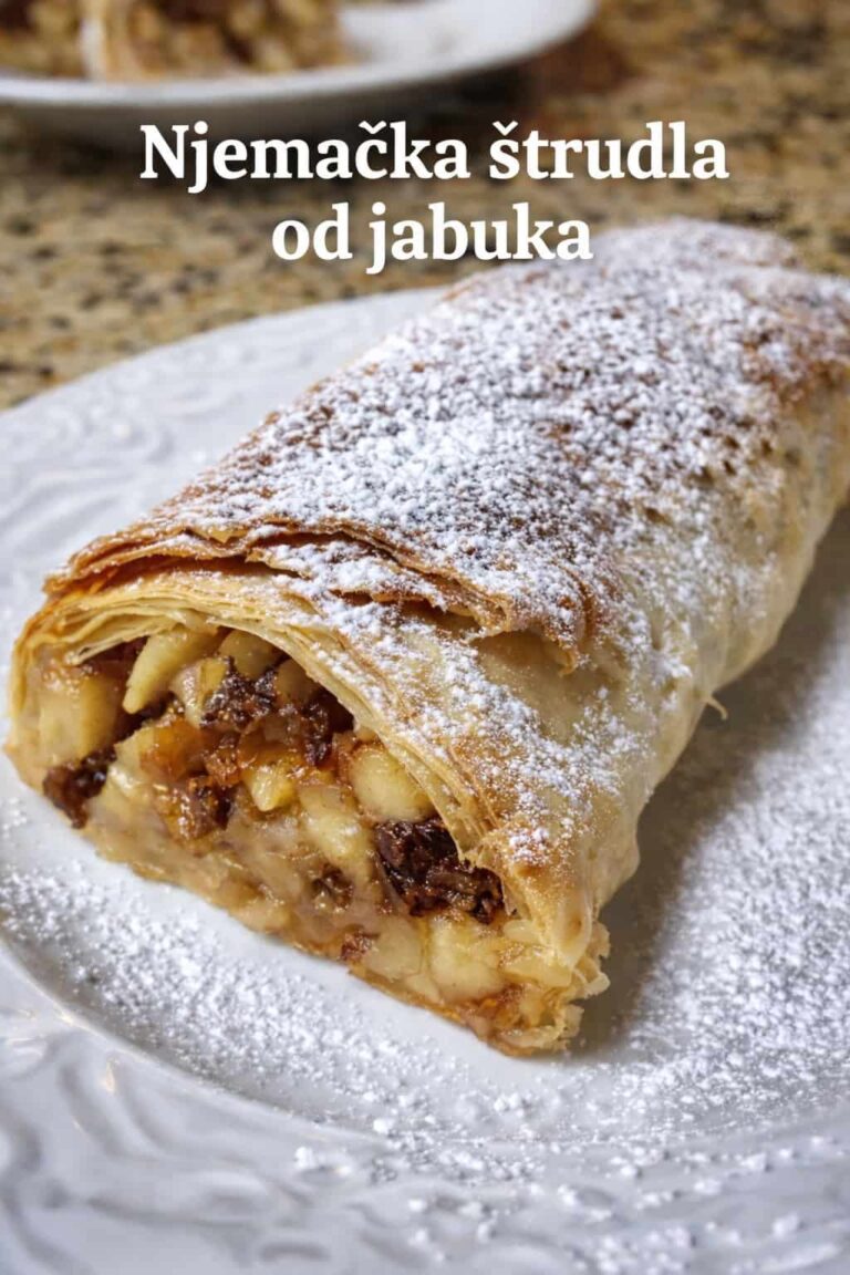 Njemački Apple Strudel (Apfelštrudel) – klasik s hrskavim tijestom i mirisnim jabukama