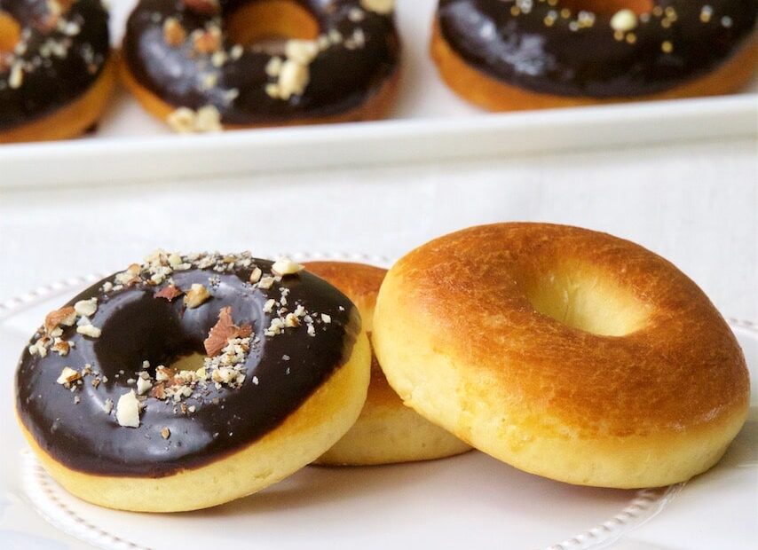 Krafne iz pećnice sa čokoladnim umakom