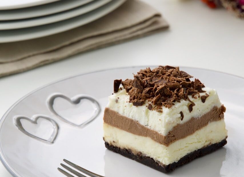 Ledeni kolač bez pečenja sa Oreo keksima