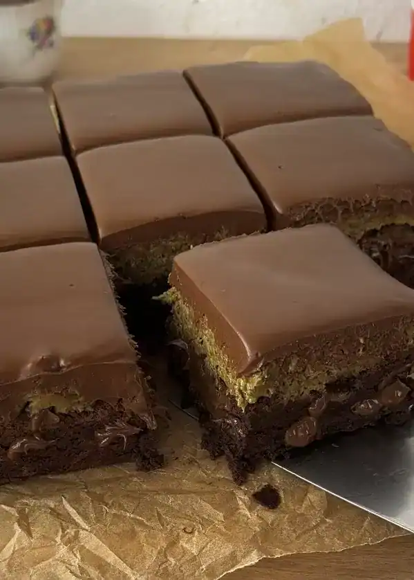 Nutella Dubai Brownies koji izgledaju kao iz luksuzne slastičarne!