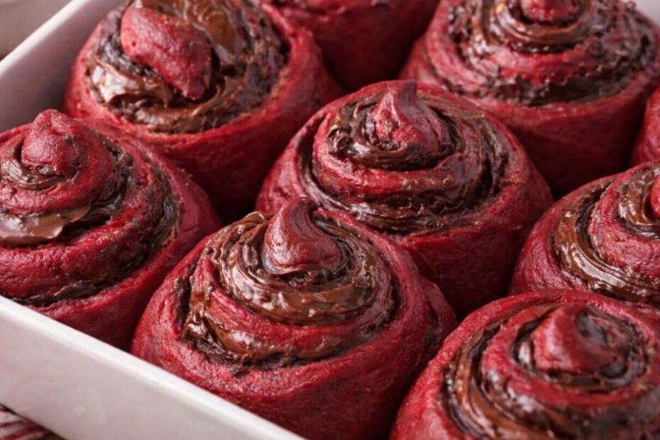 Red velvet rolnice s Nutellom