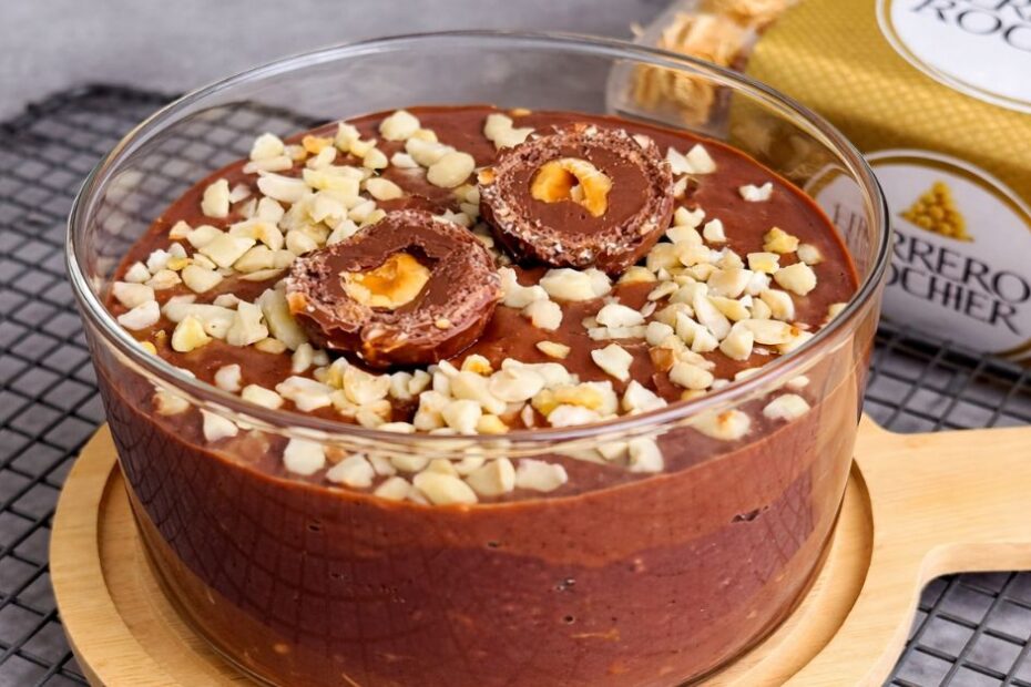 Čokoladna zobena kaša s Ferrero Rocher praline